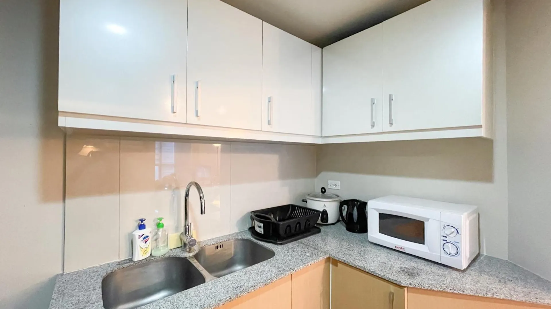 Bgc 3Br Uptown Parksuites With Bathtub 16 Manila Apartment