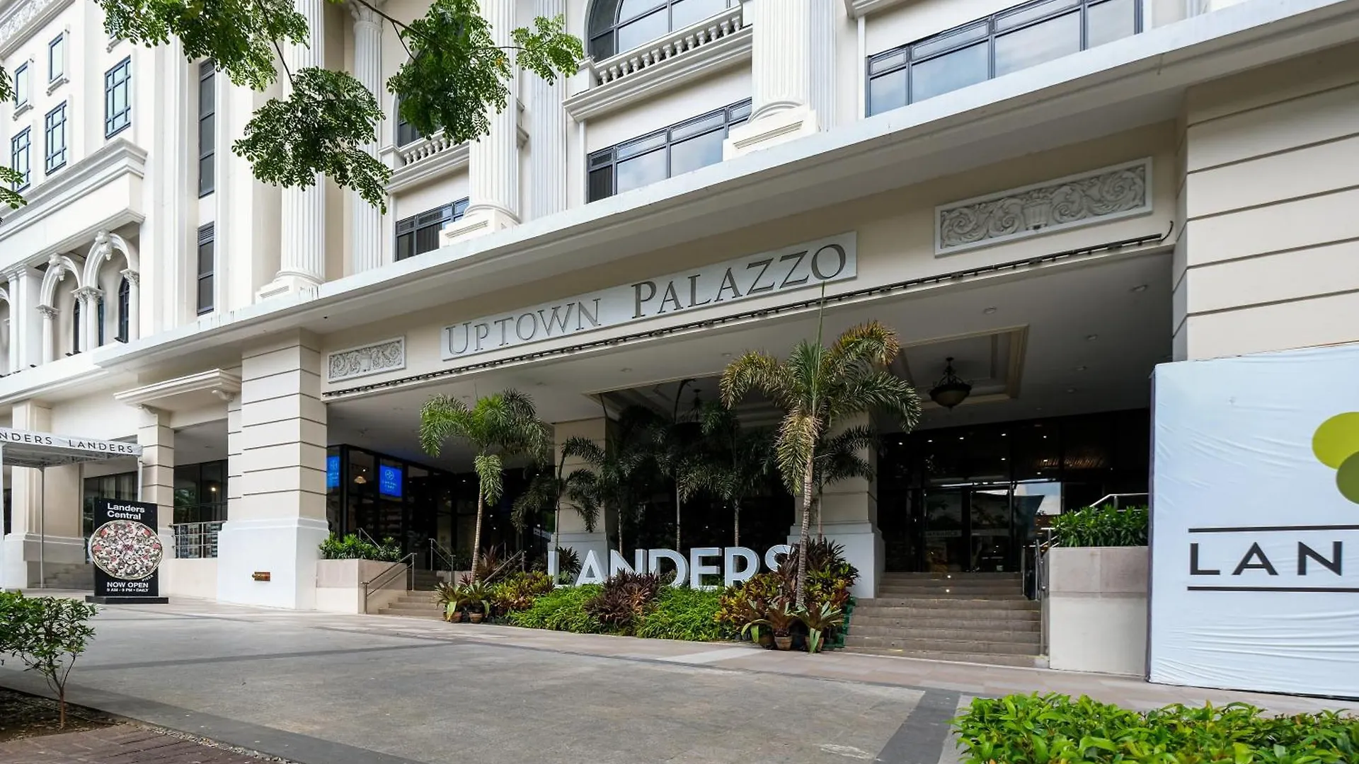 Bgc 3Br Uptown Parksuites With Bathtub 16 Manila 0*,  Philippines