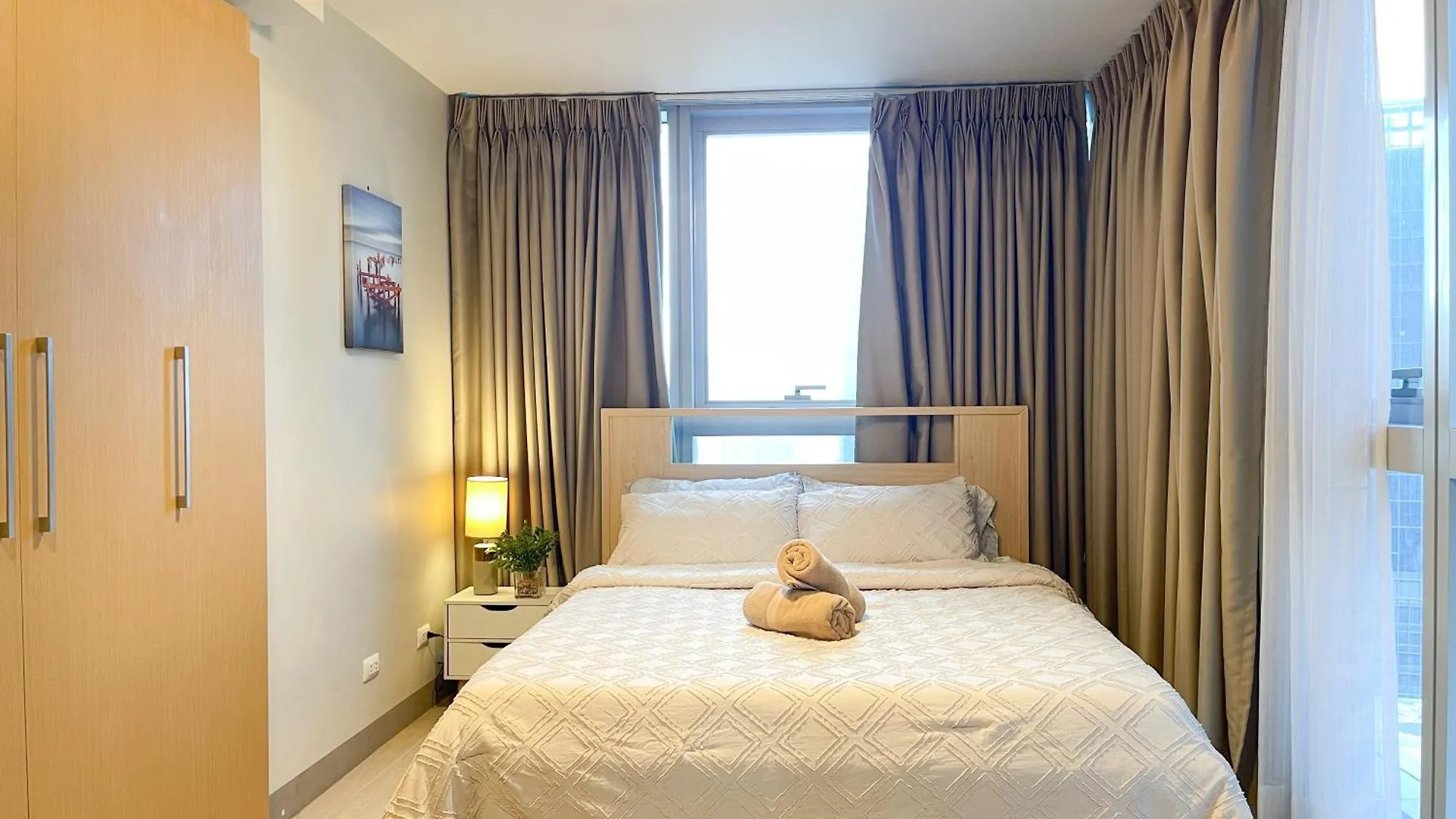 Bgc 3Br Uptown Parksuites With Bathtub 16 Manila Philippines