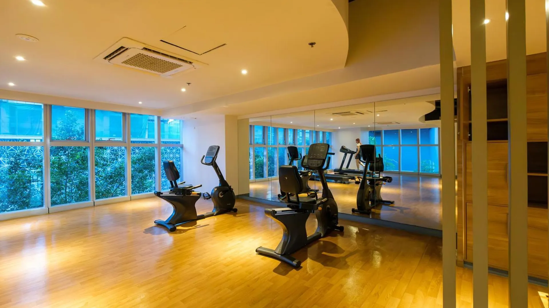 Bgc 3Br Uptown Parksuites With Bathtub 16 马尼拉 菲律宾